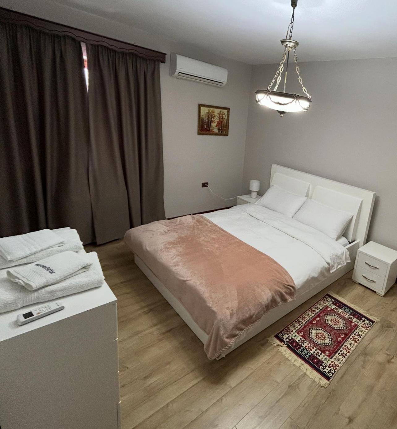 Stela's Apartment Korce